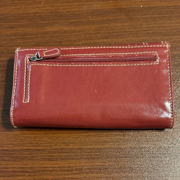 Vintage Red Leather Wallet with Stitching - Picture 2 of 7